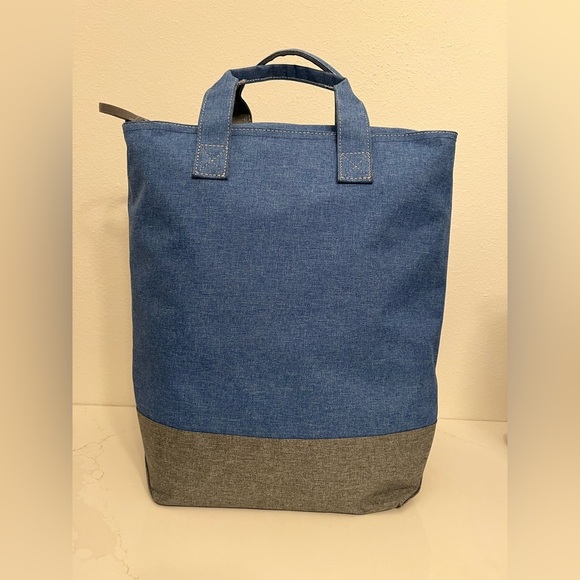 LocknLock Insulated Cooler Tote Bag With Handles - Picture 2 of 7